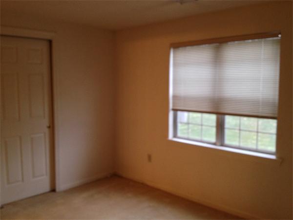 701 Ridgefield Circle, Unit D Clinton, MA 01510 - Photo 10 of 21 Gallery Image 10