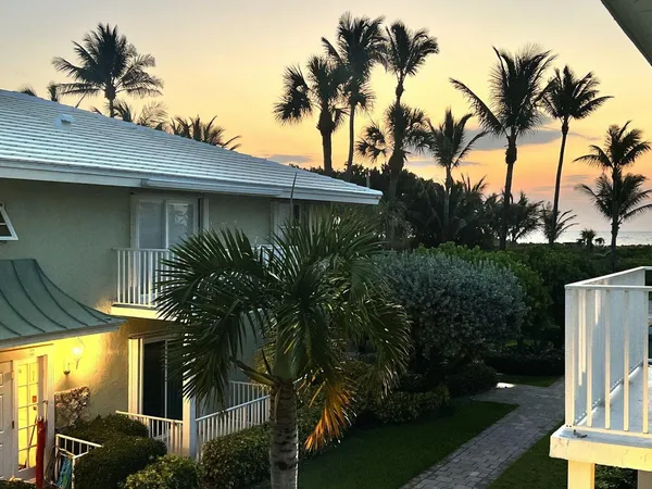 $7,500 | 5500 Old Ocean Boulevard, Unit 202, Ocean Ridge, FL 33435