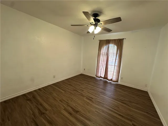 $2,000 | 4621 Haverhill Lane, Corpus Christi, TX 78411