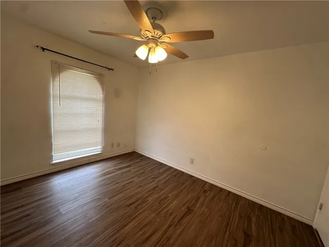 $2,000 | 4621 Haverhill Lane, Corpus Christi, TX 78411