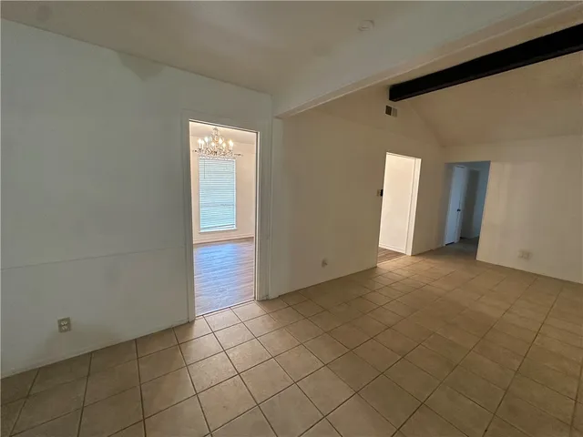 $2,000 | 4621 Haverhill Lane, Corpus Christi, TX 78411