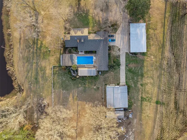 $899,000 | 276 East Bessie Street, Coushatta, LA 71019