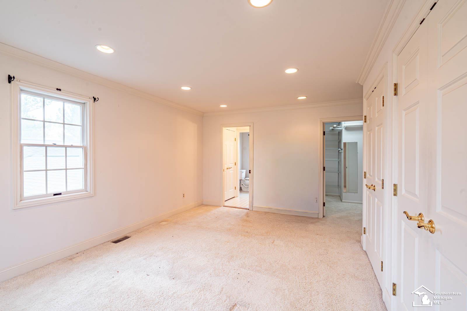 11763 Grafton Road Carleton, MI 48117 - Photo 17 of 38