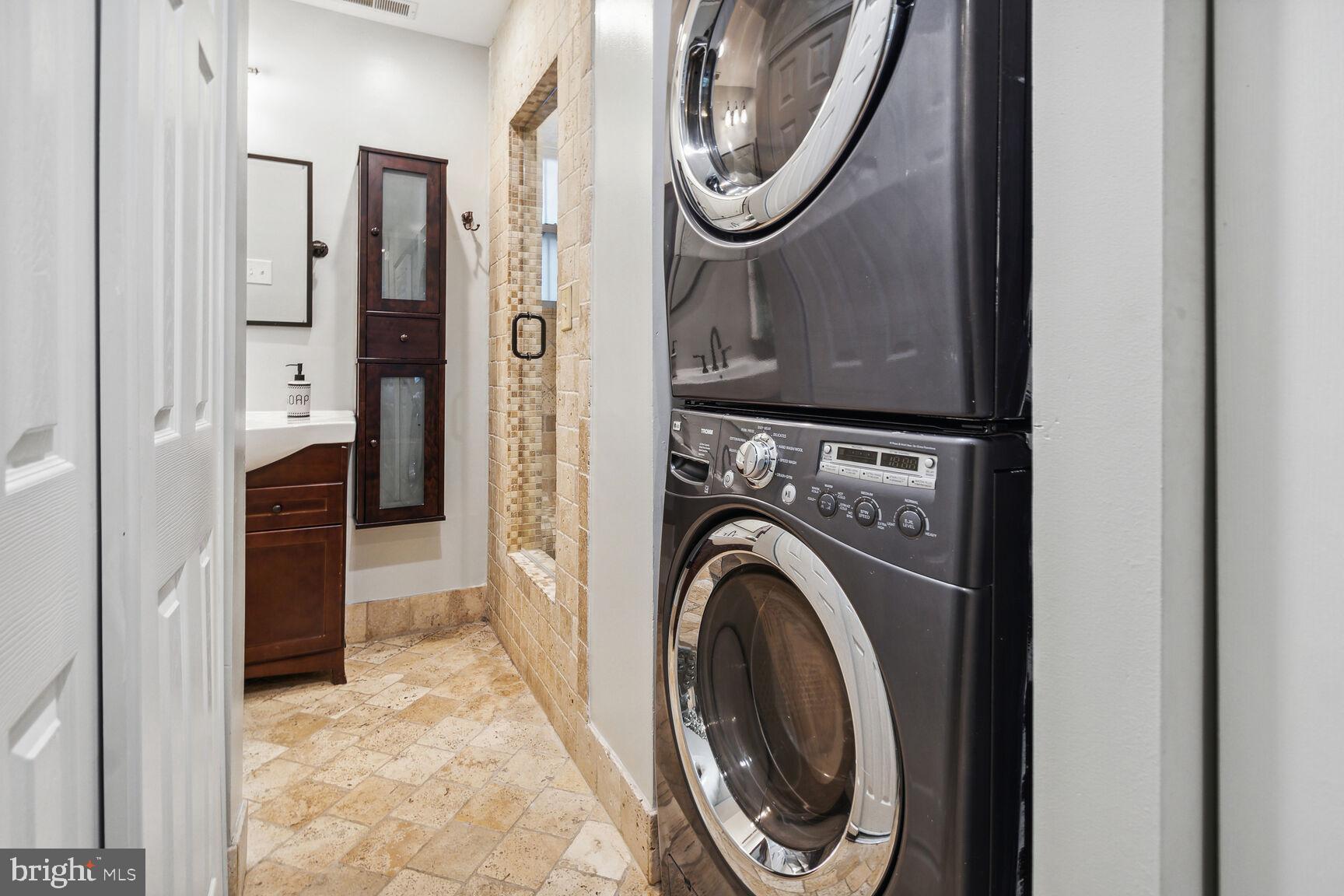 45 R Street Northwest, Unit 1 Washington, DC 20001 - Photo 13 of 21 Washer dryer in bath area