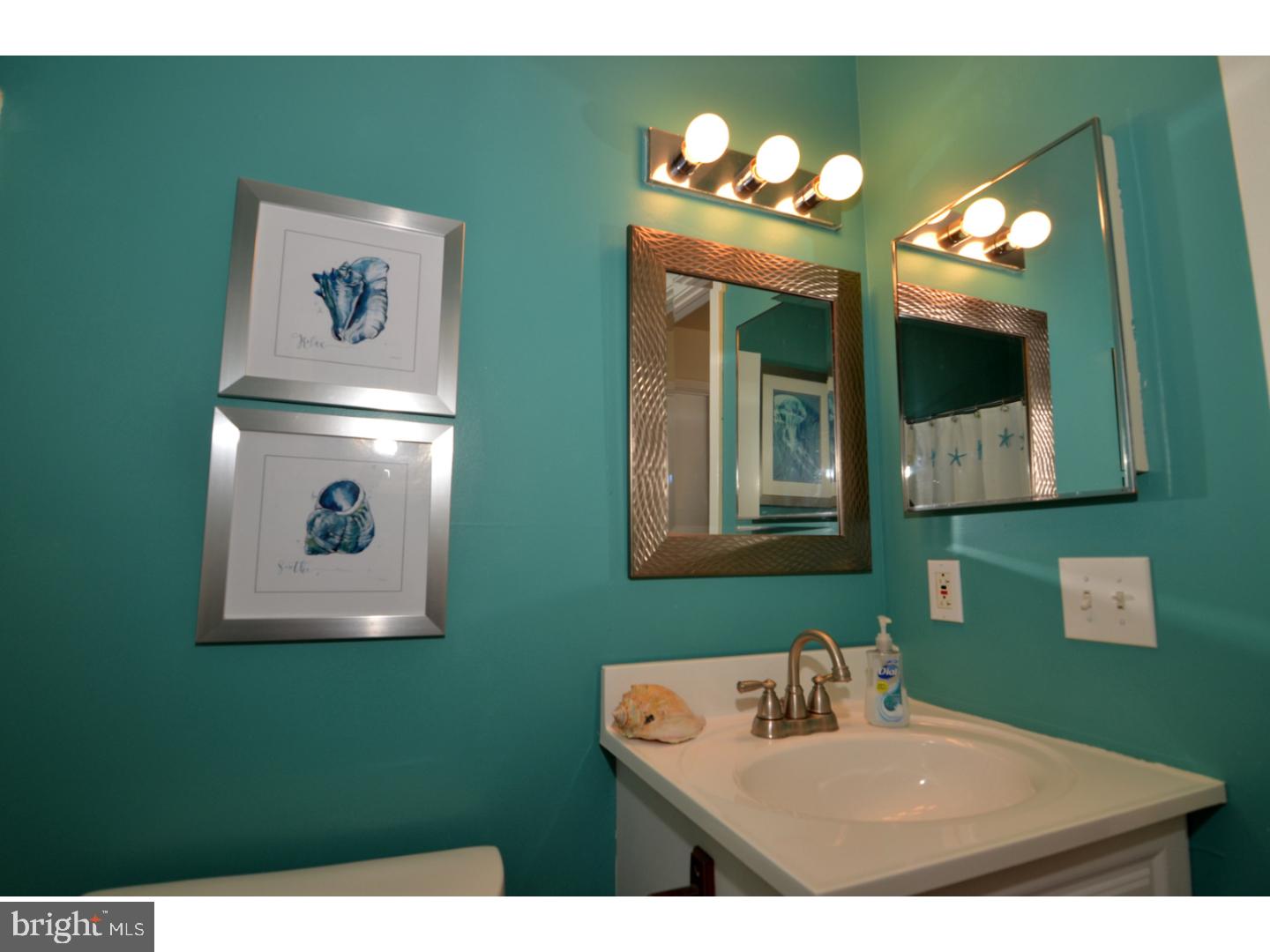 144 Crossing Way Clementon, NJ 08021 - Photo 19 of 24 Bathroom