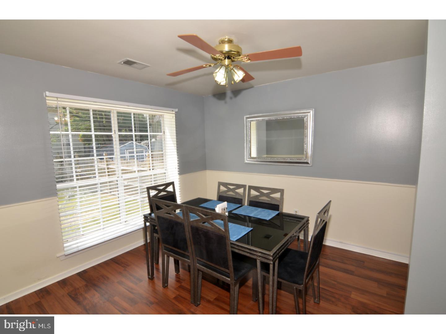 144 Crossing Way Clementon, NJ 08021 - Photo 7 of 24 Dining Room