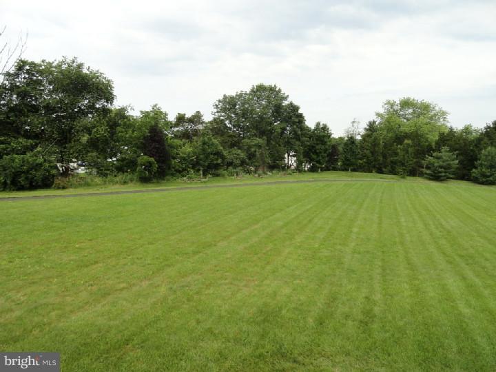 322 Manor Road Harleysville, PA 19438 - Photo 3 of 11 Gallery Image 3