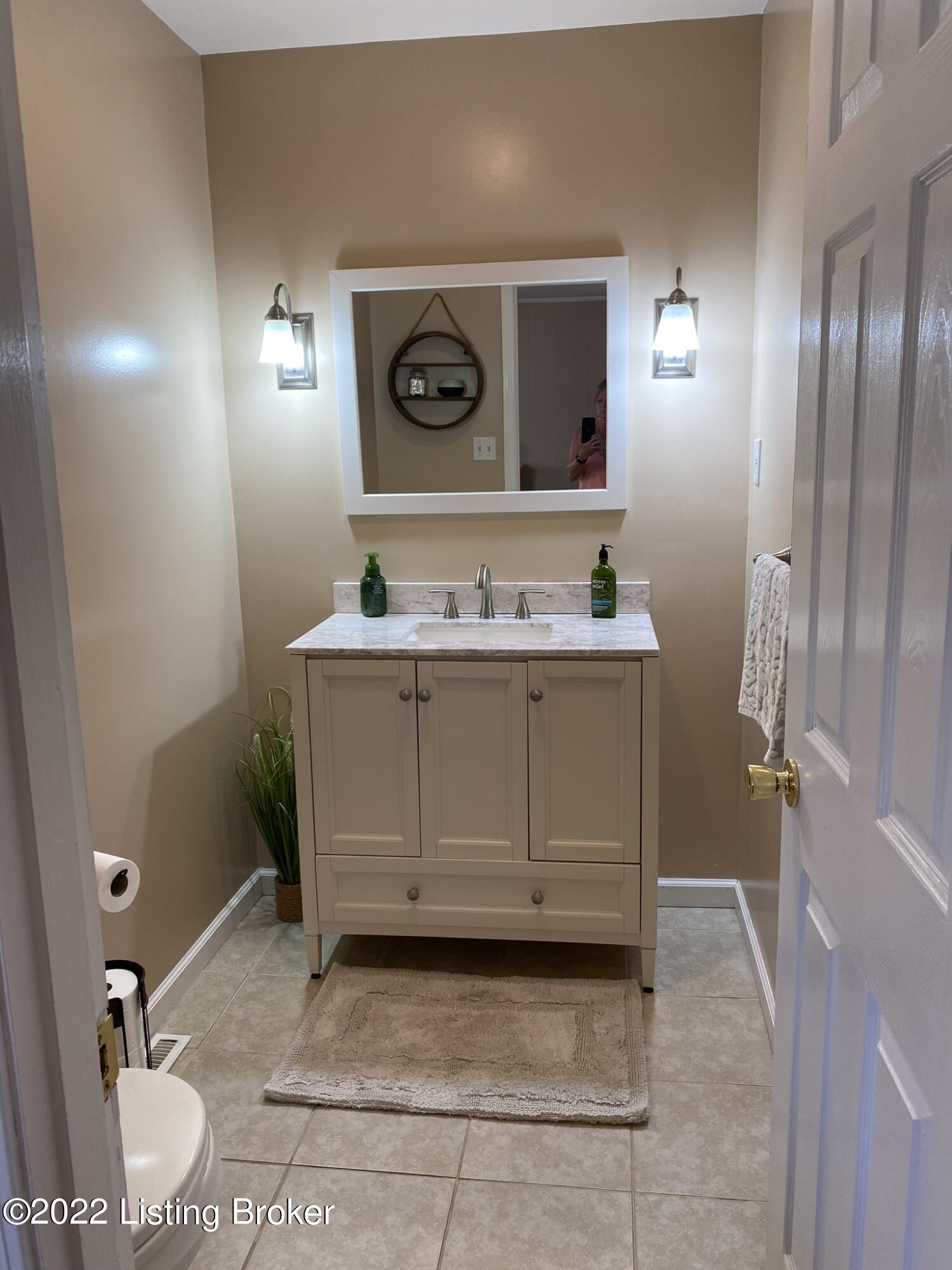 6508 Delton Road Louisville, KY 40258 - Photo 12 of 18 B9C6C8D3-88F5-4C8C-962B-D223A999A1DE