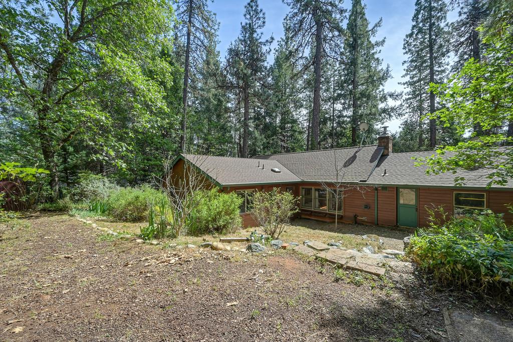 14067 Linden Road Grass Valley, CA 95945 - Photo 5 of 88