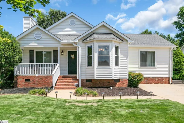 $279,000 | 413 Fairdale Drive, Simpsonville, SC 29681