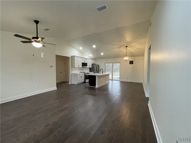 $450,311 | 9666 Mallory Road, New Hartford, NY 13413