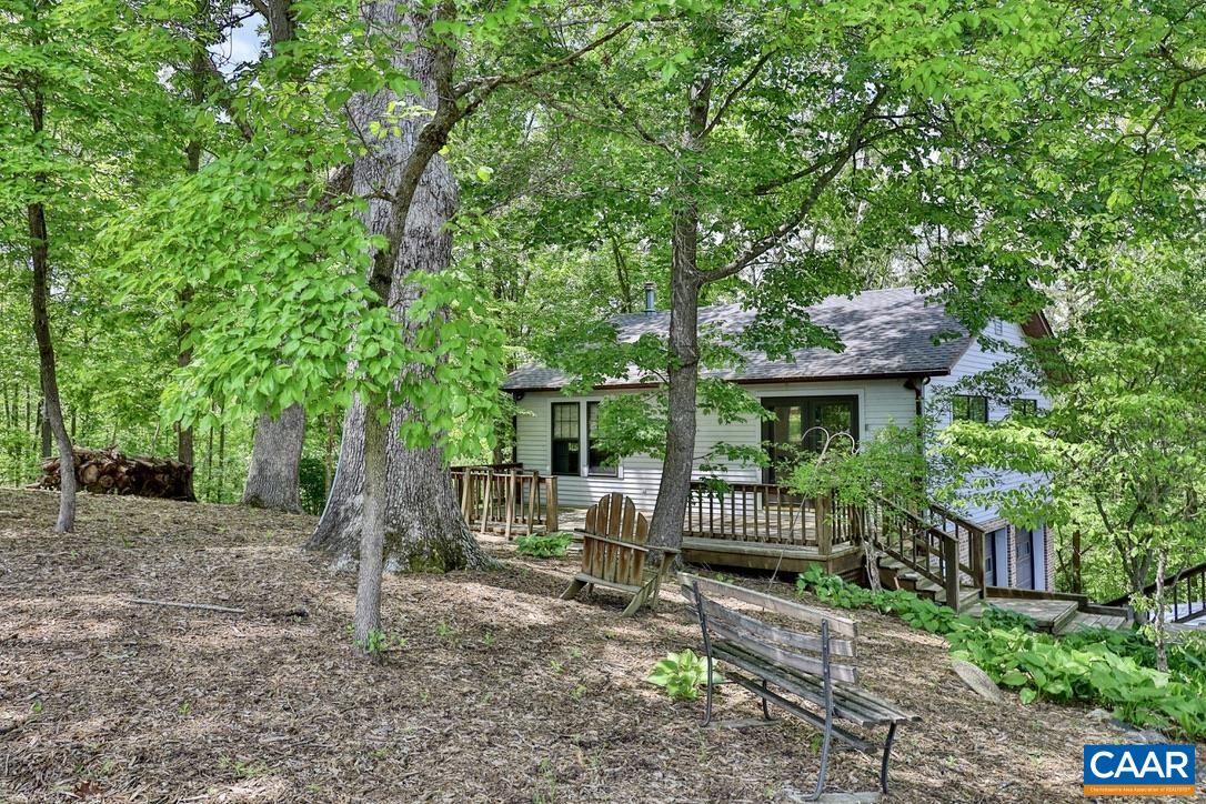20 Pine Bluff Road Ruckersville, VA 22968 - Photo 58 of 67 a garden view with a seating space
