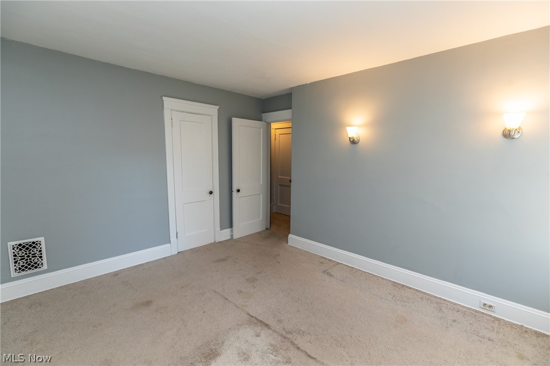 3073-3075 Edgehill Road Cleveland, OH 44118 - Photo 17 of 35 Gallery Image 17