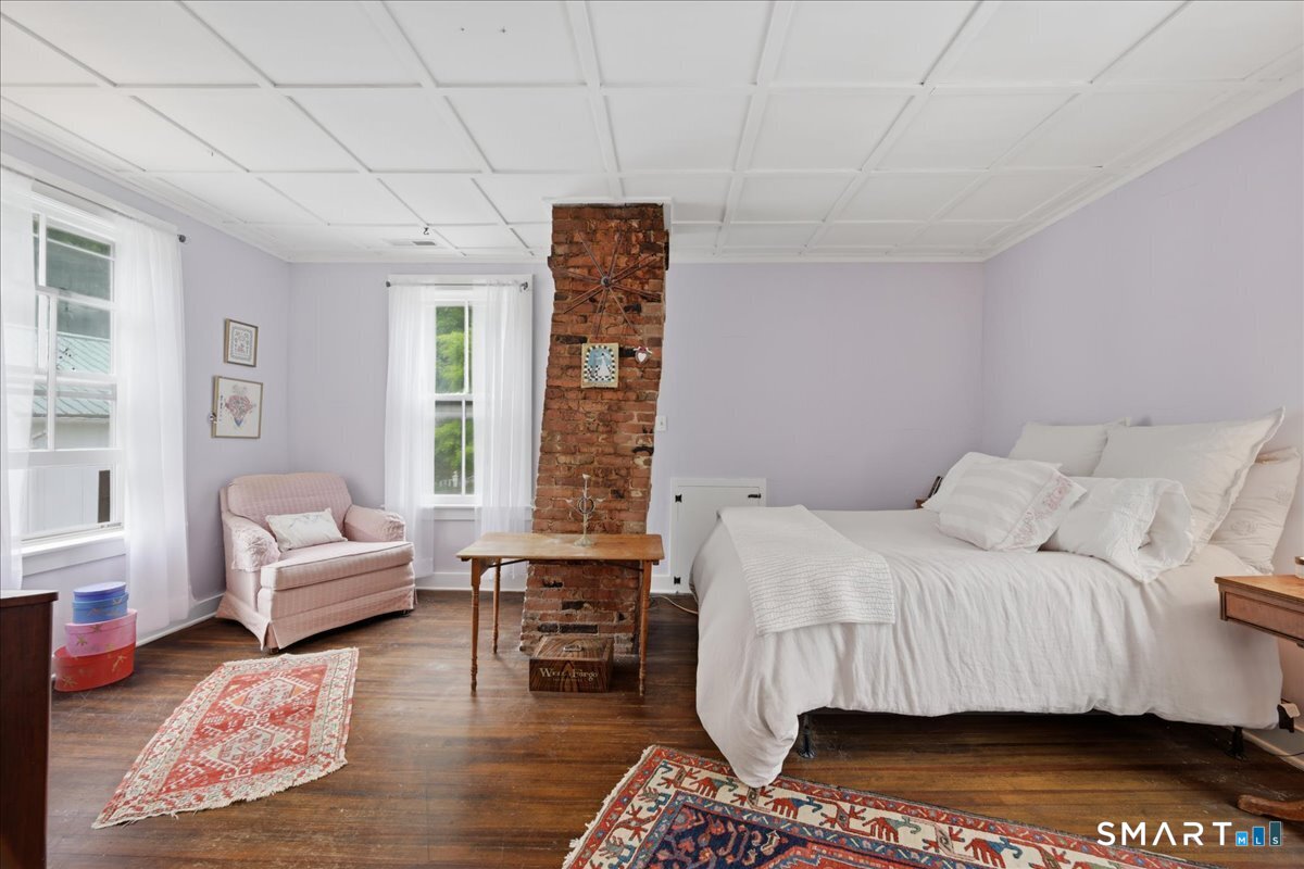 8 Meeting House Road Haddam, CT 06438 - Photo 23 of 40 Primary bedroom