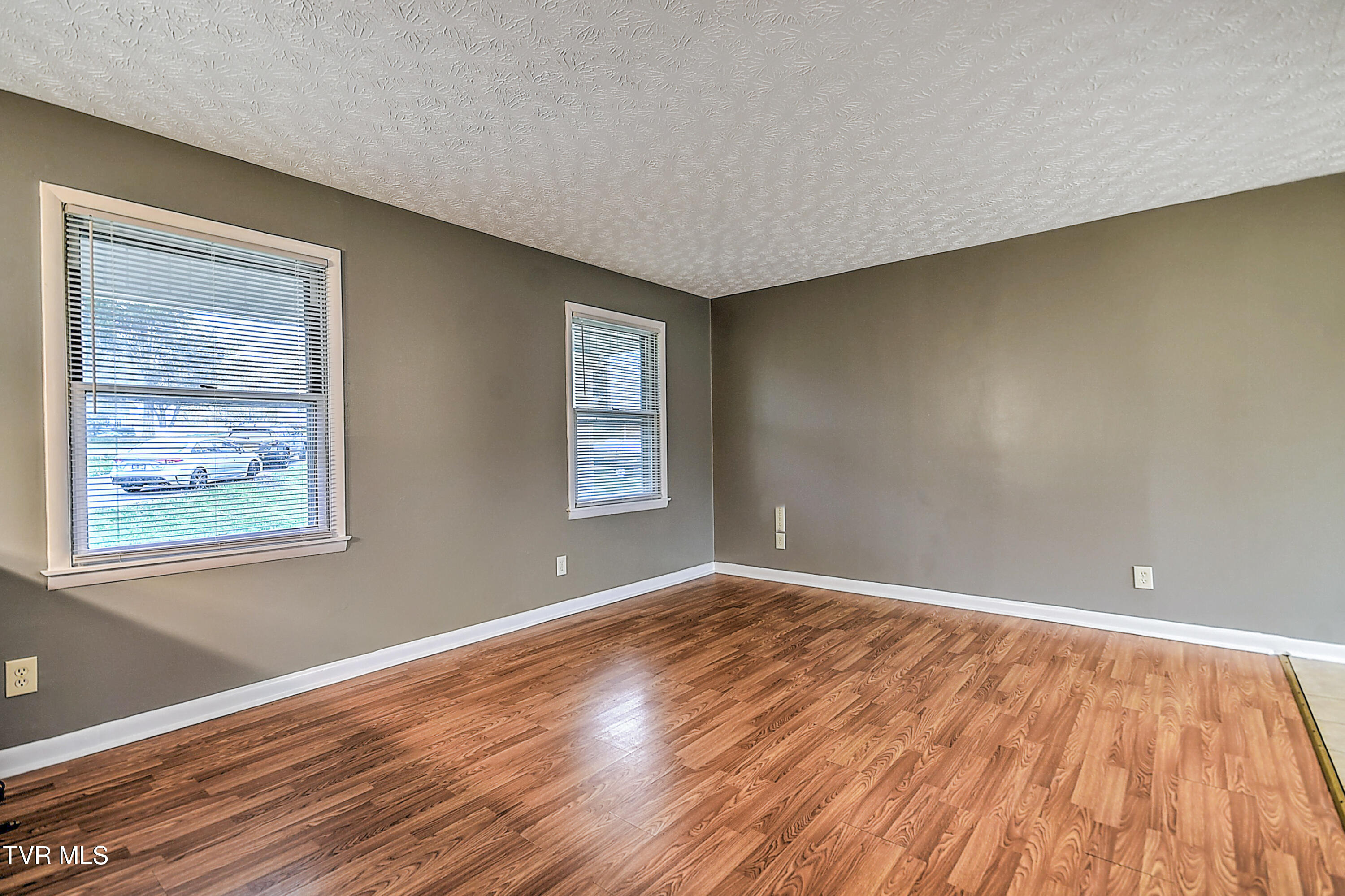 145 Pinecrest Road Church Hill, TN 37642 - Photo 16 of 45 145 Pinecrest Rd TV-6