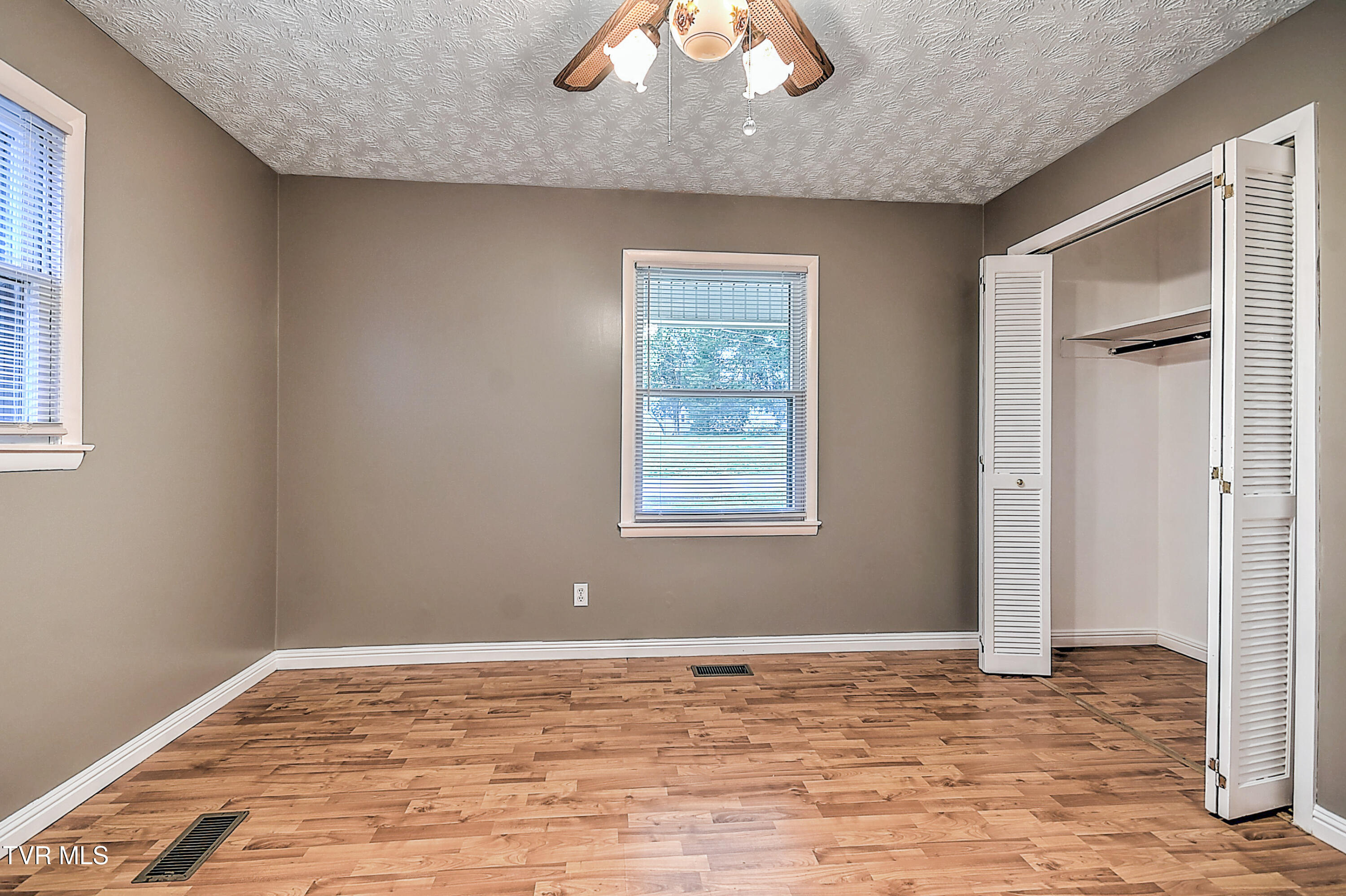 145 Pinecrest Road Church Hill, TN 37642 - Photo 25 of 45 145 Pinecrest Rd TV-29