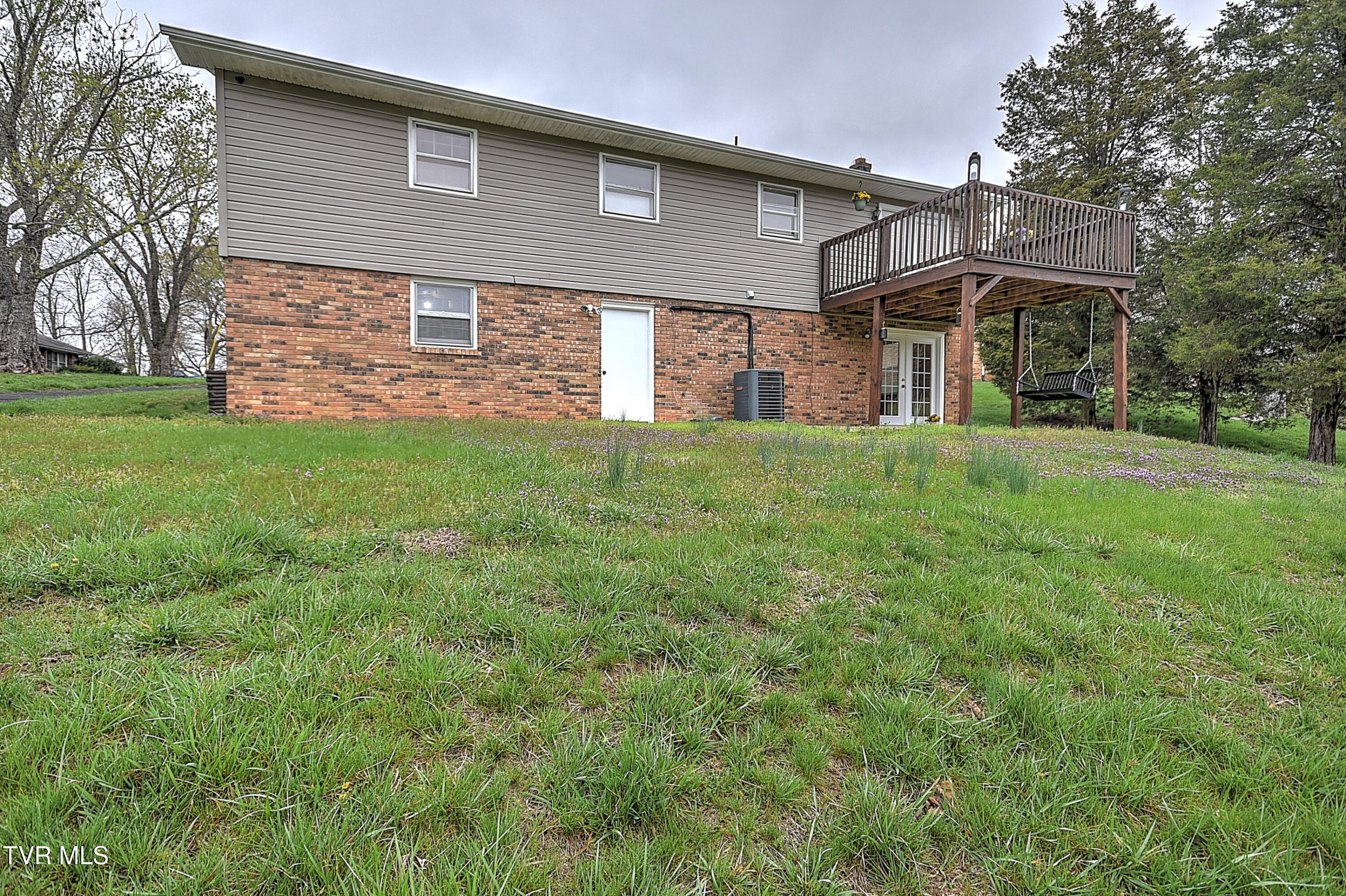 145 Pinecrest Road Church Hill, TN 37642 - Photo 41 of 45 145 Pinecrest Rd TV-40