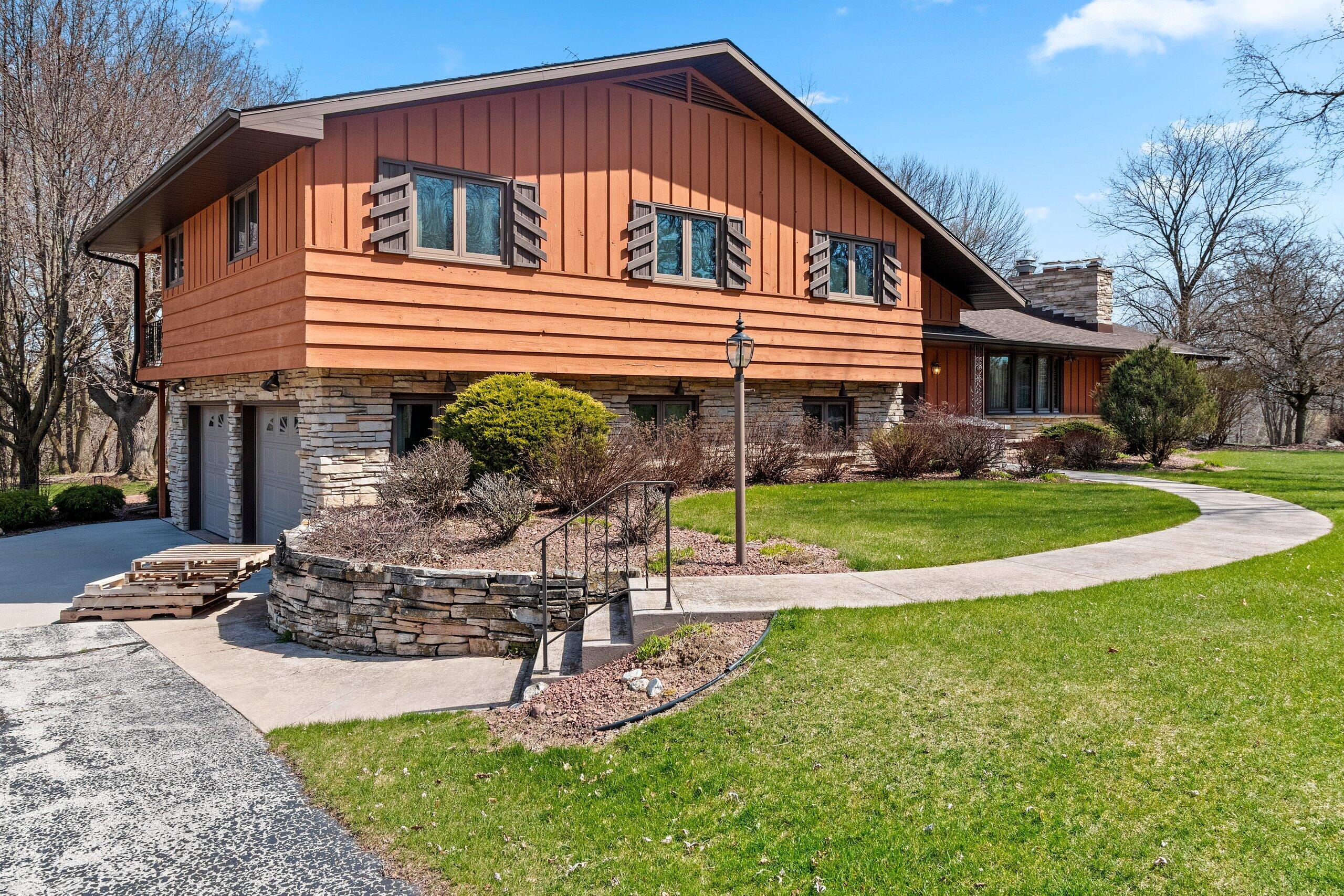 810 Shoto Road Two Rivers, WI 54241 - Photo 5 of 65 010-810ShotoRoad-TwoRivers-WI-54241-SMAL