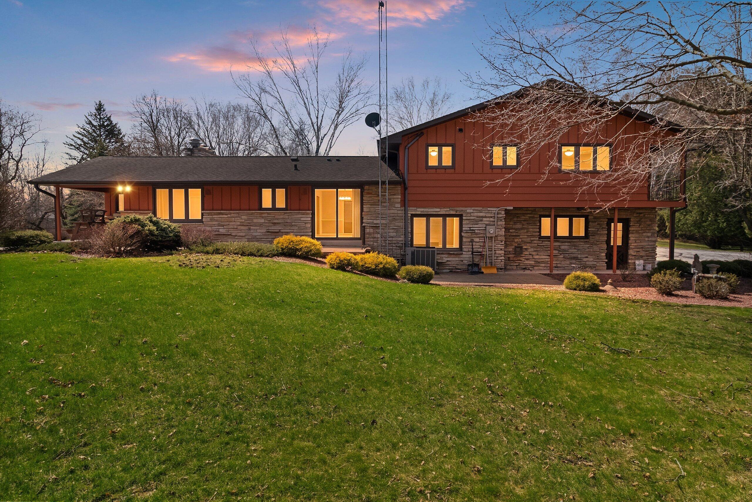 810 Shoto Road Two Rivers, WI 54241 - Photo 9 of 65 001-810ShotoRoad-TwoRivers-WI-54241-SMAL