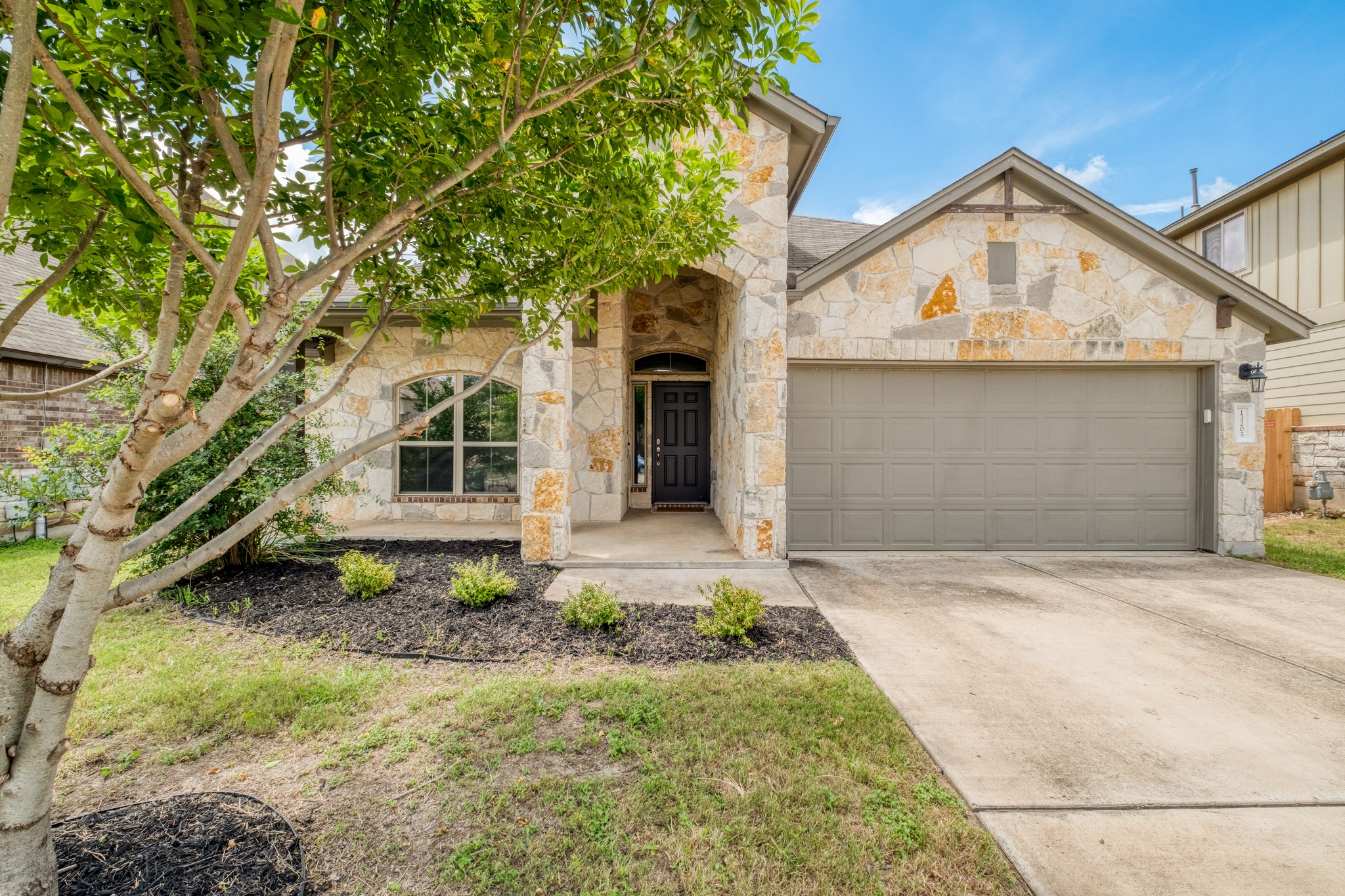 13205 Olivers Way Manchaca, TX 78652 - Photo 1 of 25