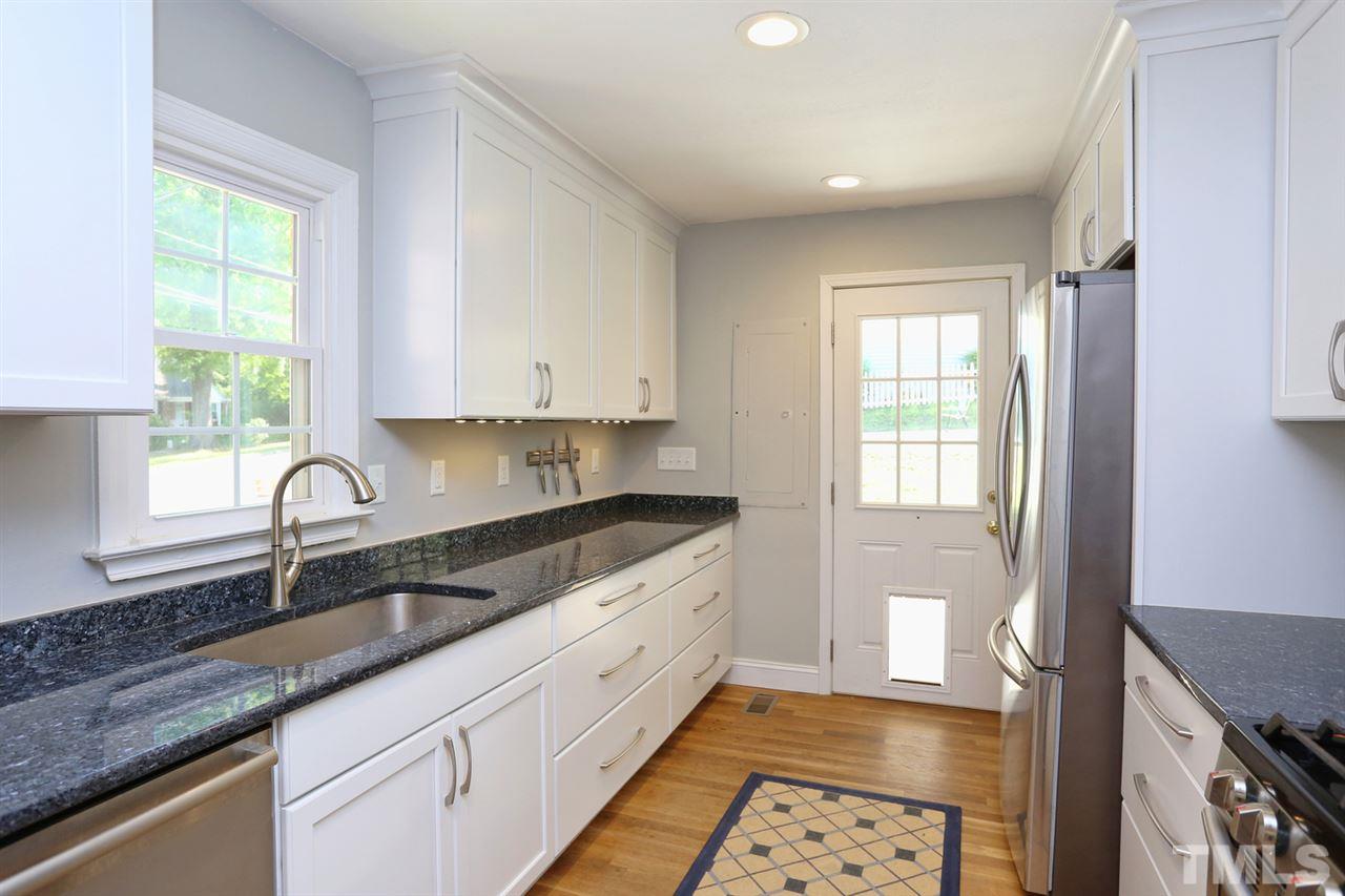 920 Dixie Trail Raleigh, NC 27607 - Photo 9 of 25