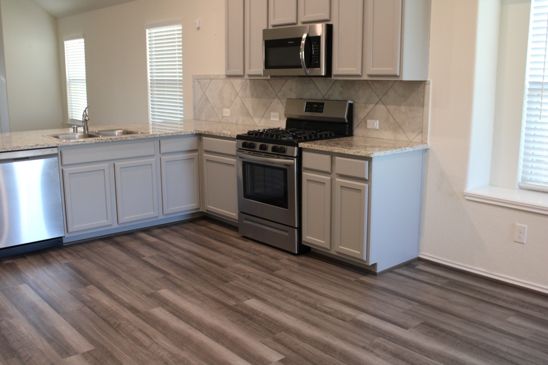 9810 Copper Ranch Trail Richmond, TX 77406 - Photo 7 of 30