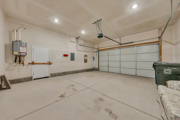 a view of a garage