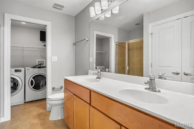 $3,250 | 4104 Olive Street, St. Louis, MO 63108