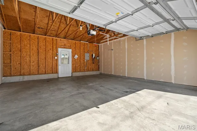 $3,250 | 4104 Olive Street, St. Louis, MO 63108