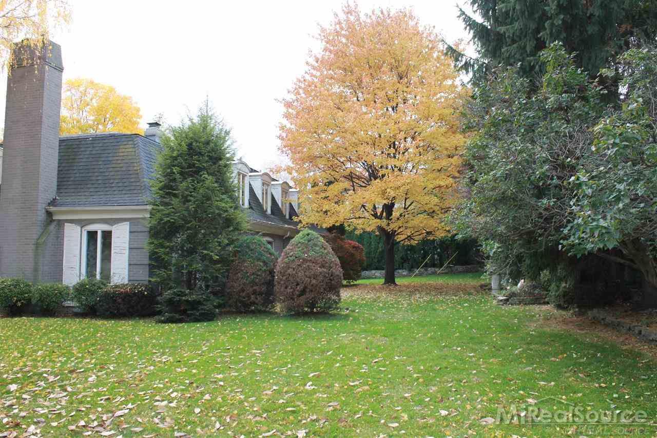 261 Lake Shore Road Grosse Pointe Farms, MI 48236 - Photo 7 of 26