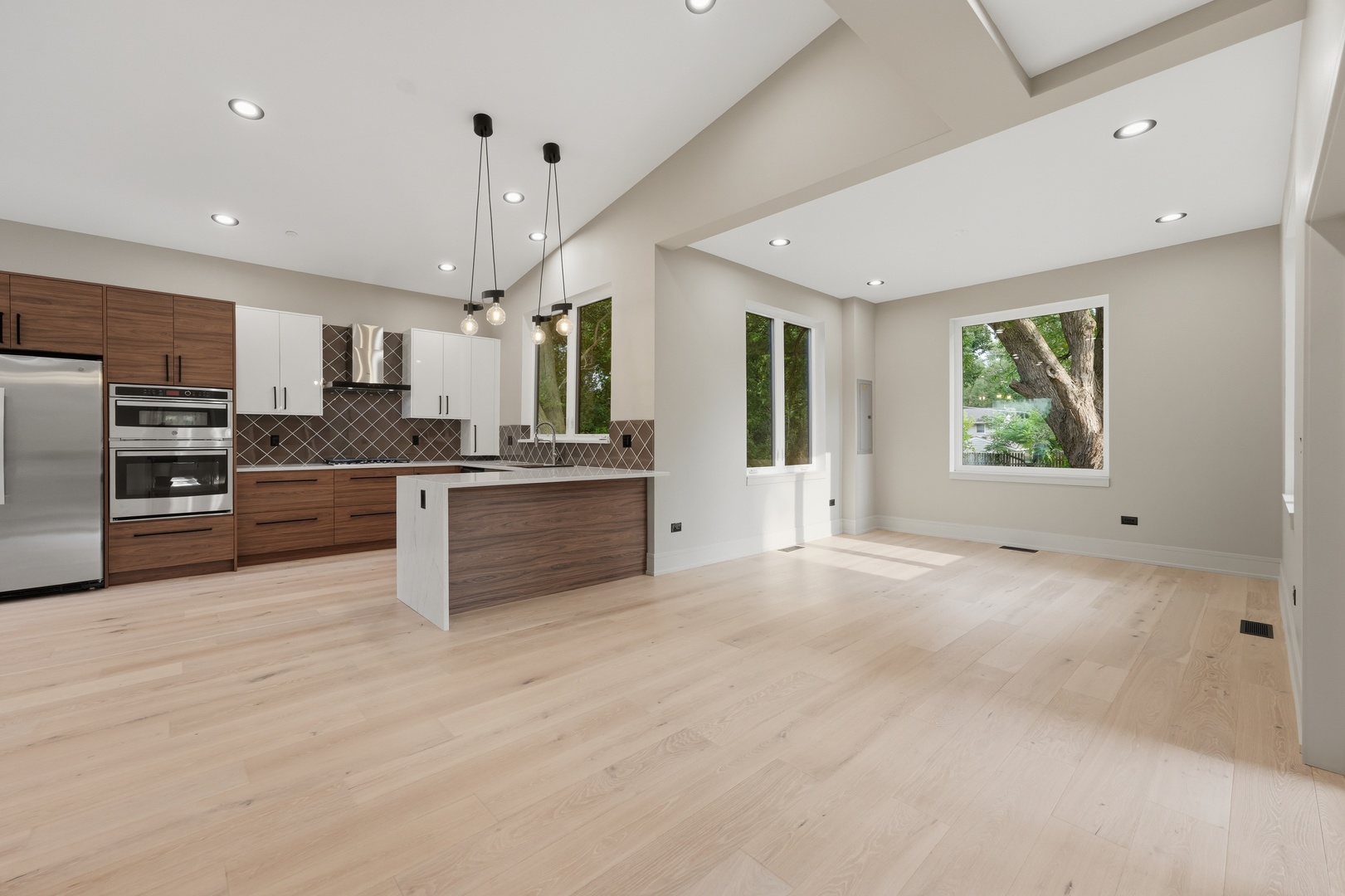 671 West Lake Cook Road Palatine, IL 60074 - Photo 12 of 47 Gallery Image 12