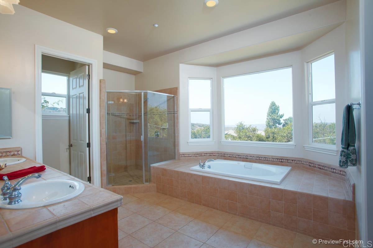 4680 Sleeping Indian Road Fallbrook, CA 92028 - Photo 18 of 24