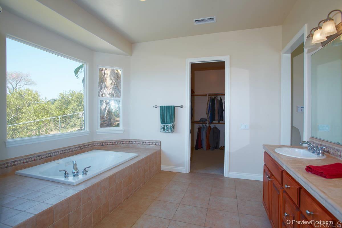 4680 Sleeping Indian Road Fallbrook, CA 92028 - Photo 19 of 24