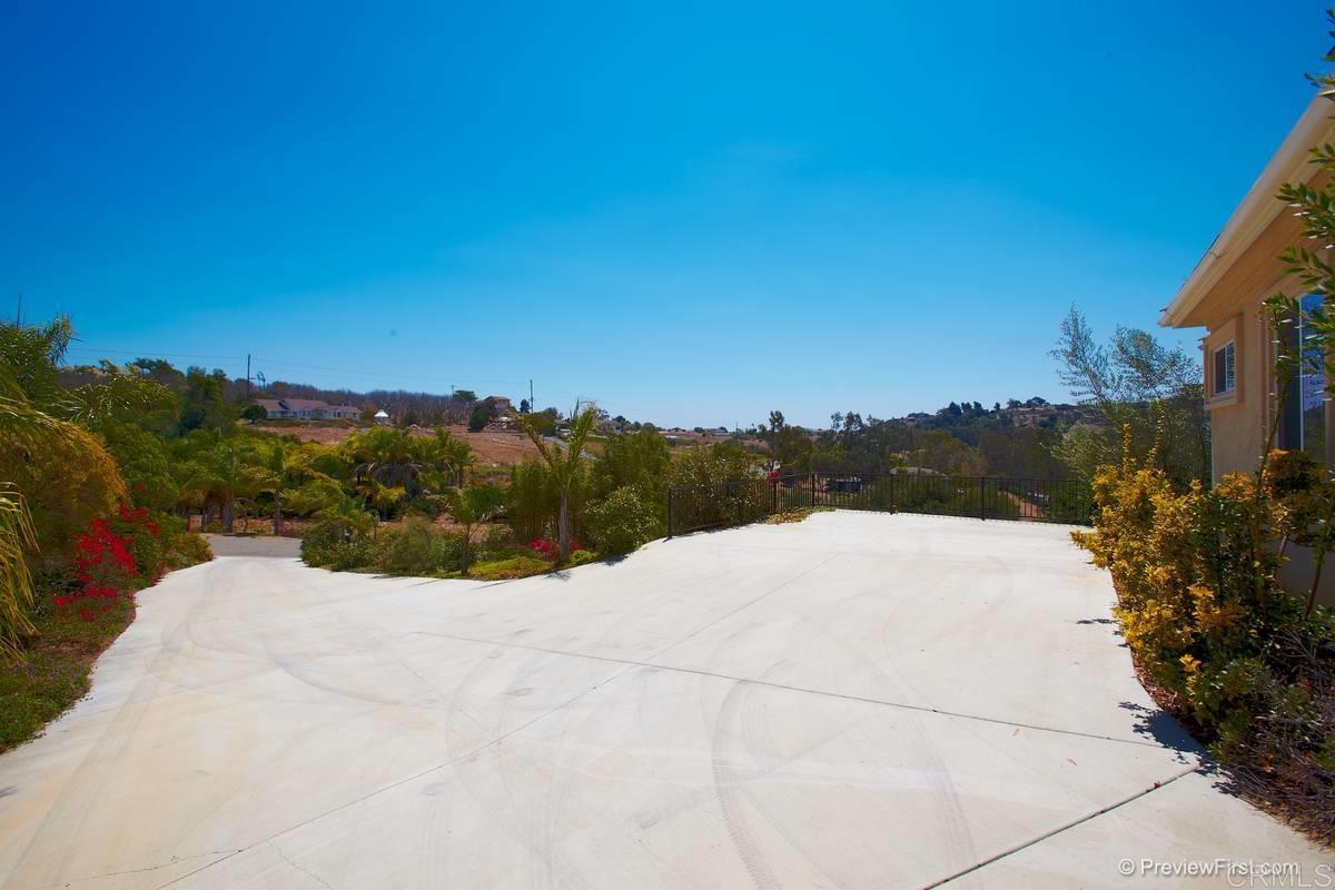 4680 Sleeping Indian Road Fallbrook, CA 92028 - Photo 23 of 24
