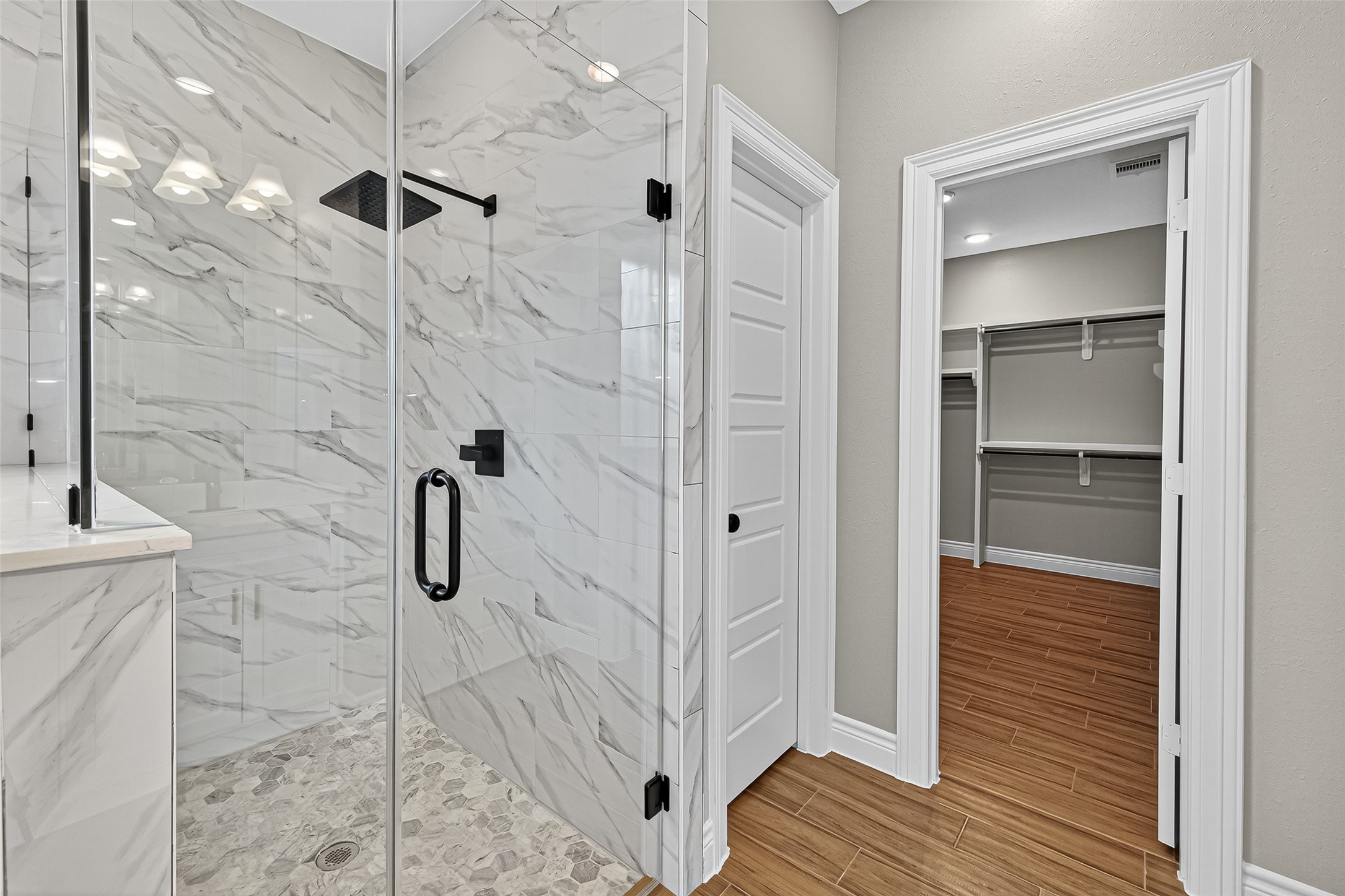 501 Oleander Street Hempstead, TX 77445 - Photo 34 of 48 a bathroom with a shower