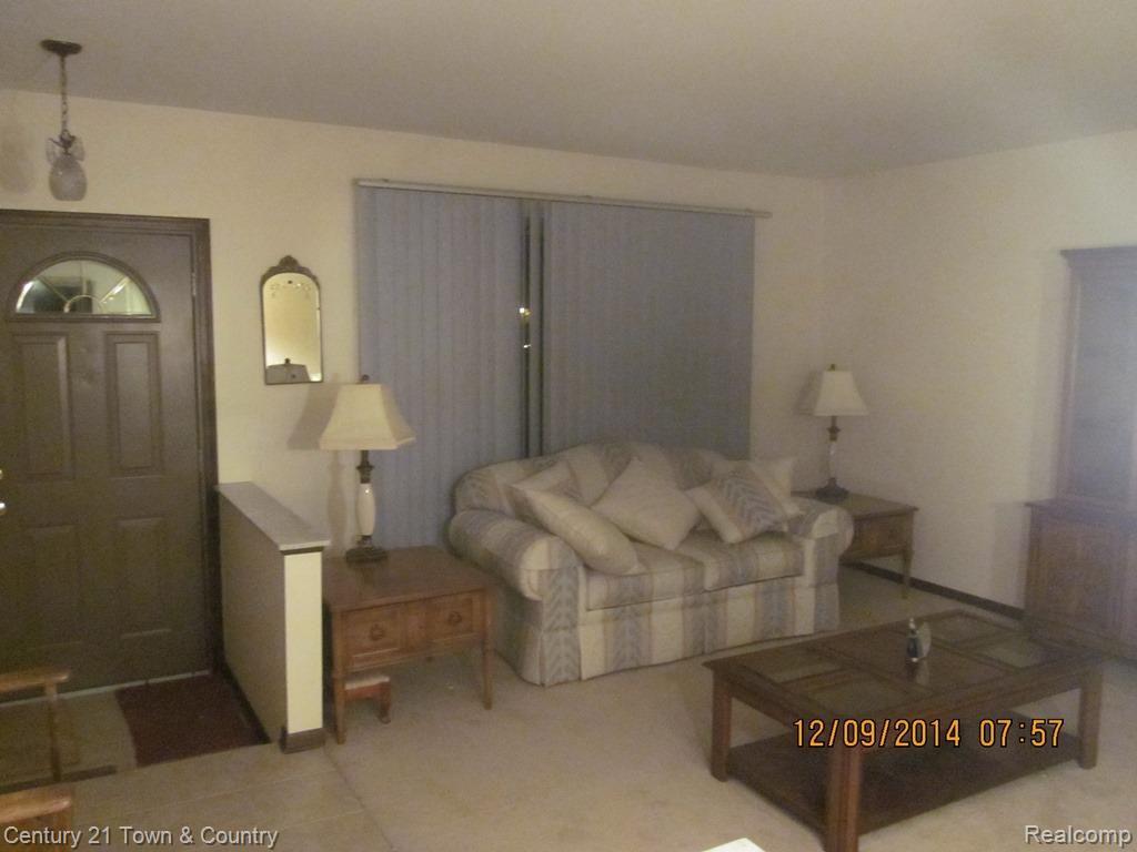 16540 Faulman Road Clinton Township, MI 48035 - Photo 3 of 14 3.JPG