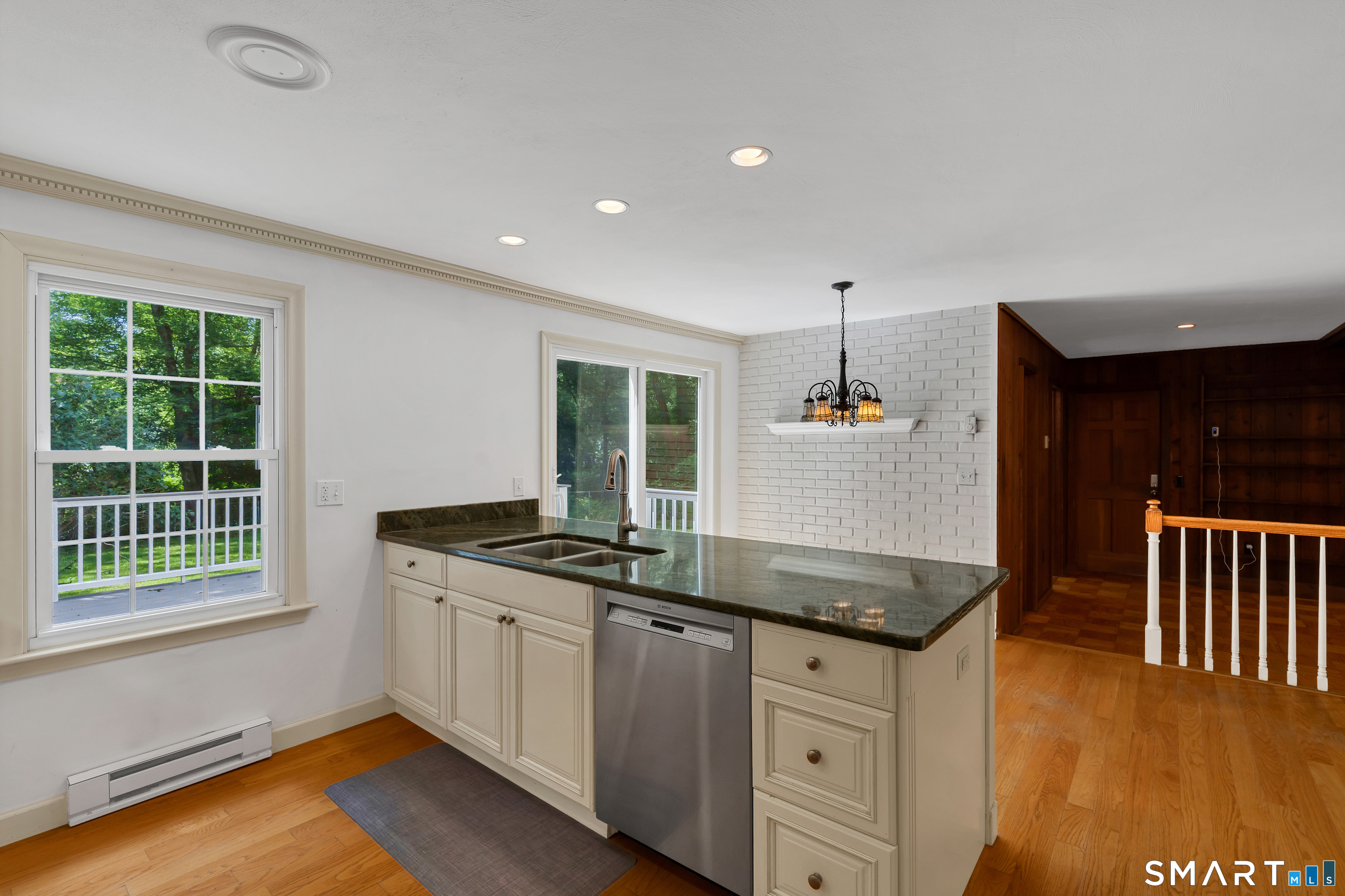 12 Wychwood Road Old Lyme, CT 06371 - Photo 10 of 25