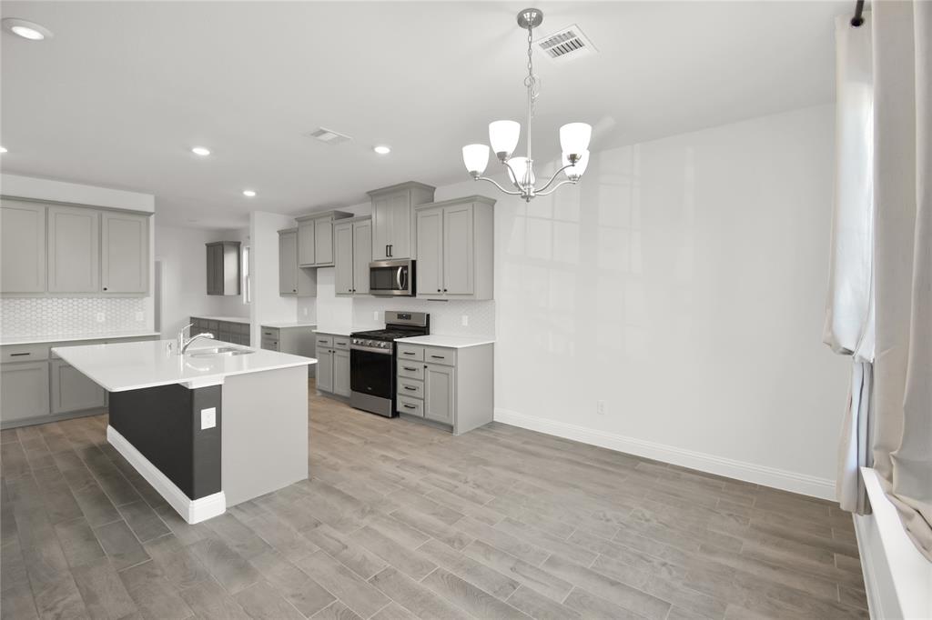 7036 Windmill Street Little Elm, TX 76227 - Photo 4 of 30