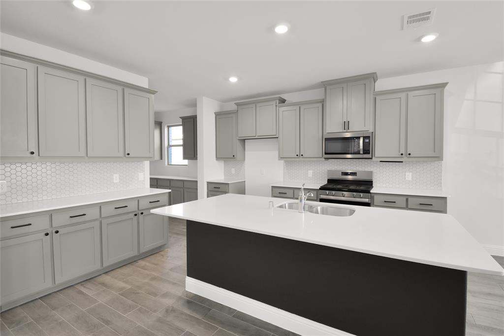 7036 Windmill Street Little Elm, TX 76227 - Photo 6 of 30