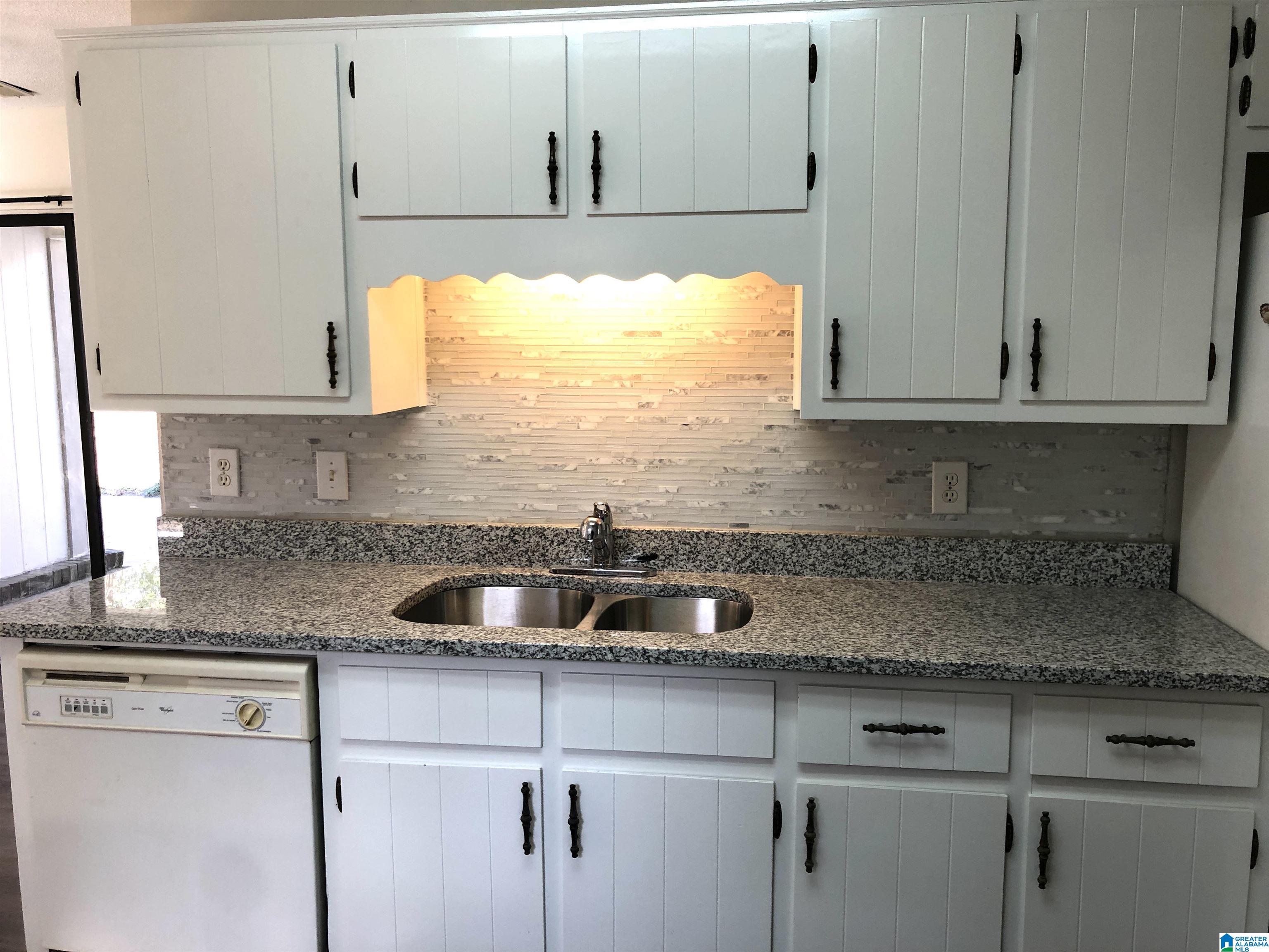 5556 Hampton Road Birmingham, AL 35210 - Photo 15 of 42