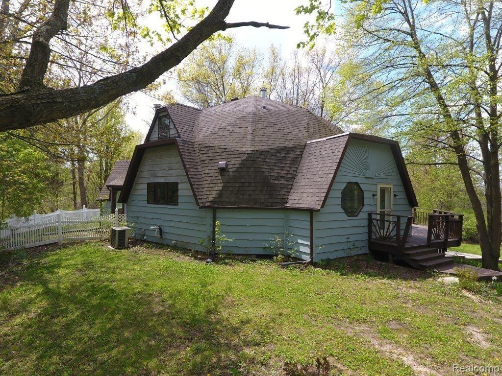 2228 North Henderson Road Davison, MI 48423 - Photo 5 of 52 Side
