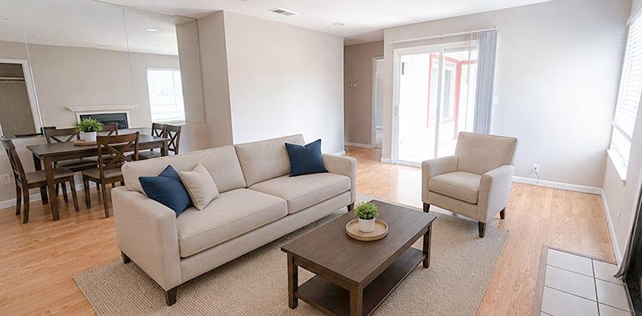 84 Rancho Drive, Unit H San Jose, CA 95111 - Photo 2 of 10 a living room with furniture and a window