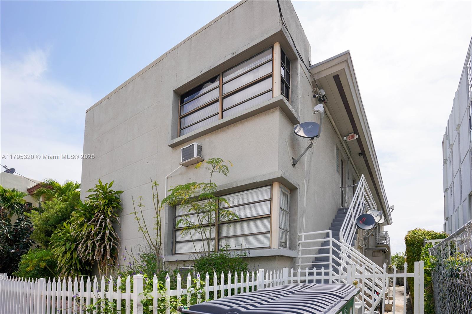 8321 Crespi Boulevard, Unit 1 Miami Beach, FL 33141 - Photo 8 of 15