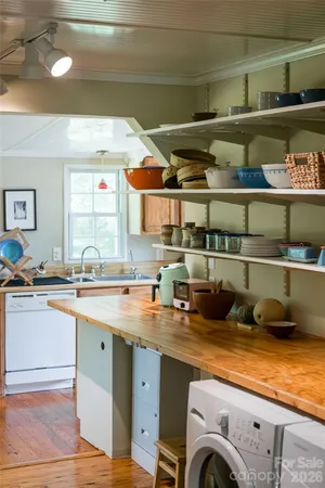 $605,000 | 75 Cisco Road, Asheville, NC 28805