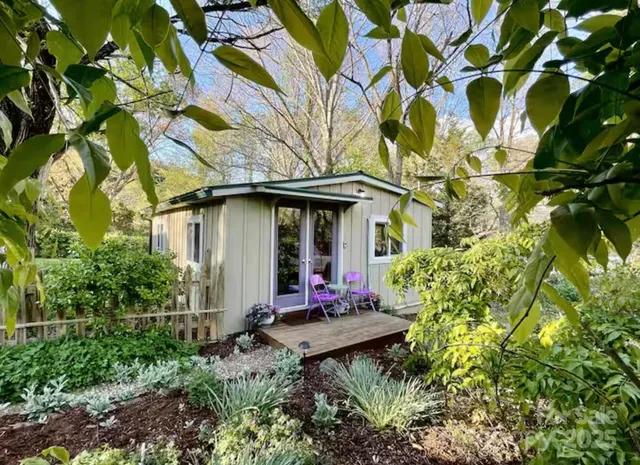 $615,000 | 75 Cisco Road, Asheville, NC 28805