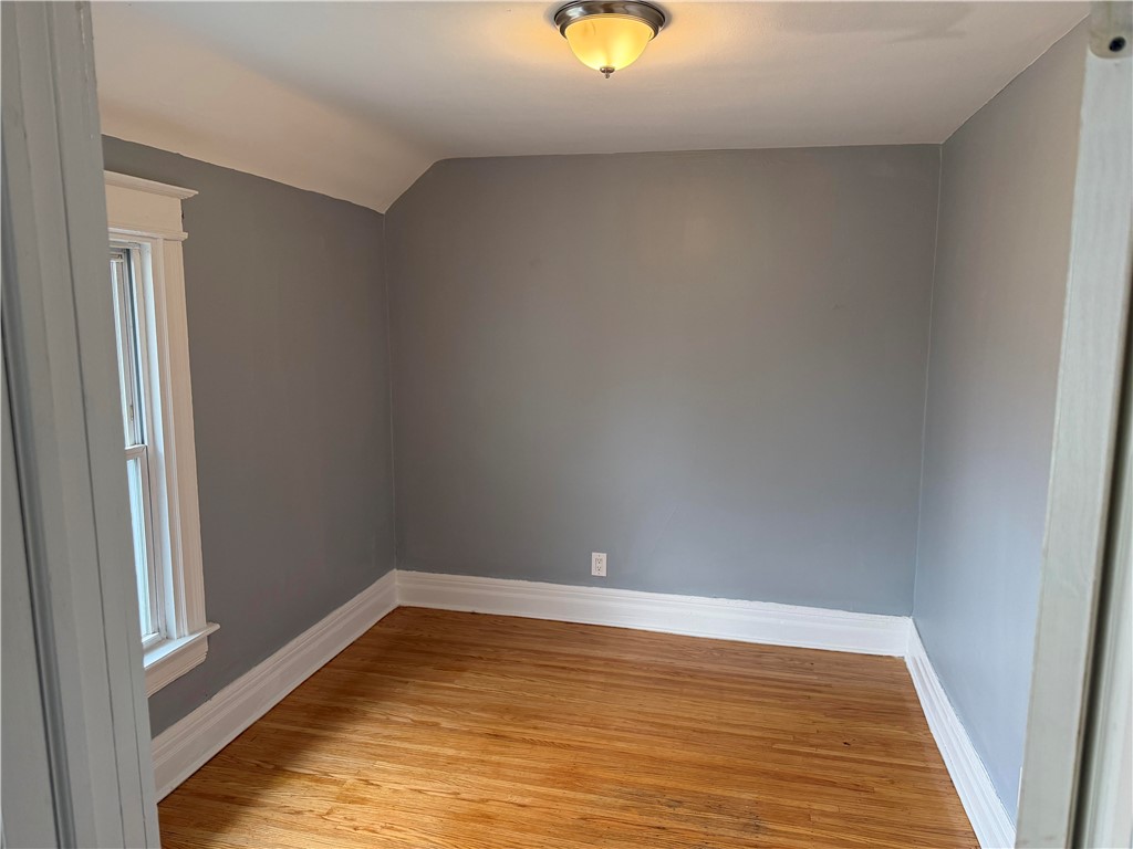 161 South Union Street Rochester, NY 14607 - Photo 11 of 14