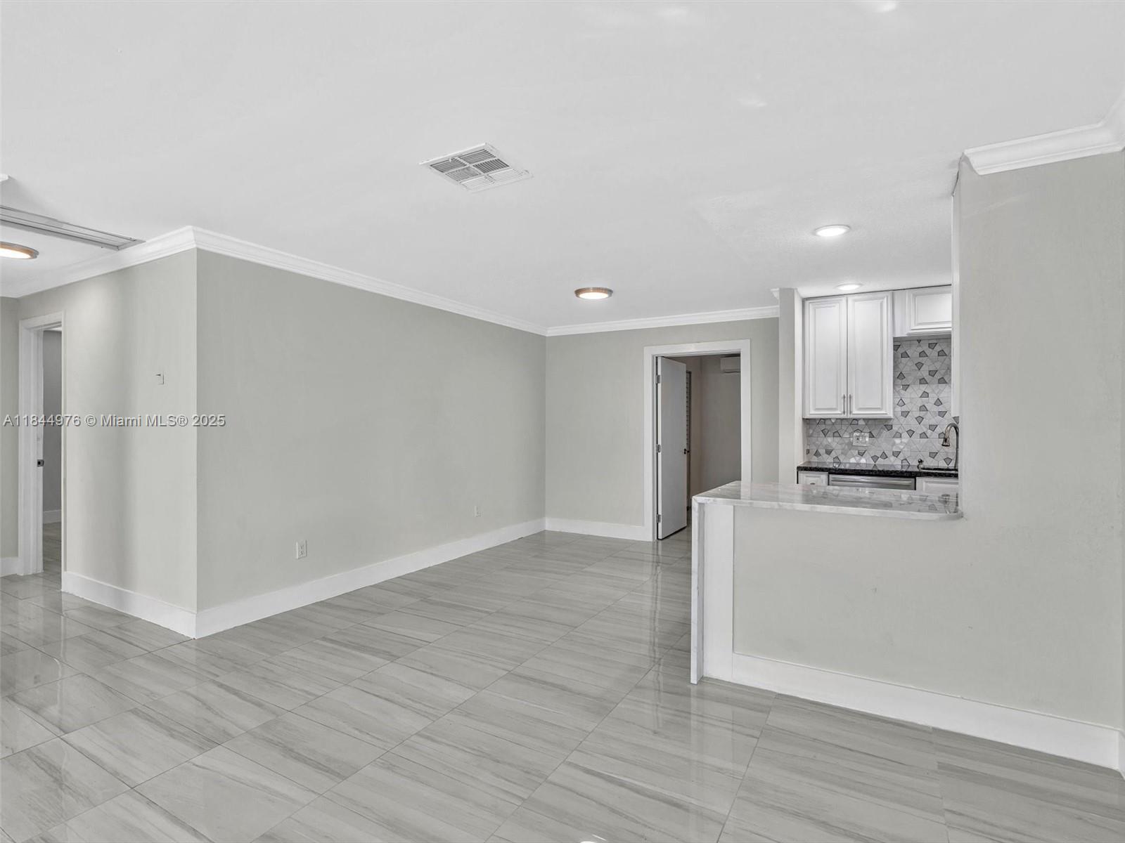 22571 Southwest 65th Avenue Boca Raton, FL 33428 - Photo 8 of 46