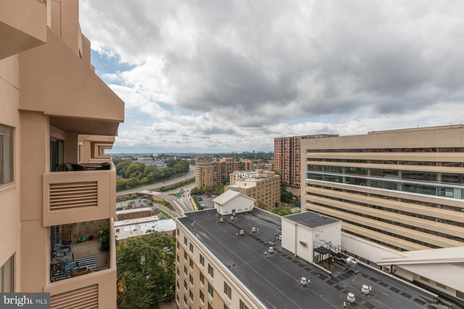 1301 North Courthouse Road, Unit 1711 Arlington, VA 22201 - Photo 20 of 29