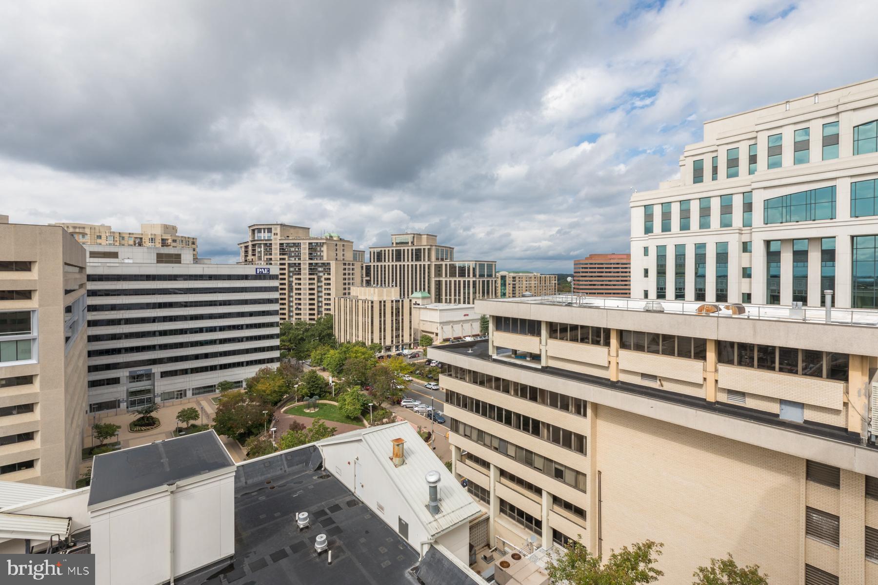 1301 North Courthouse Road, Unit 1711 Arlington, VA 22201 - Photo 21 of 29