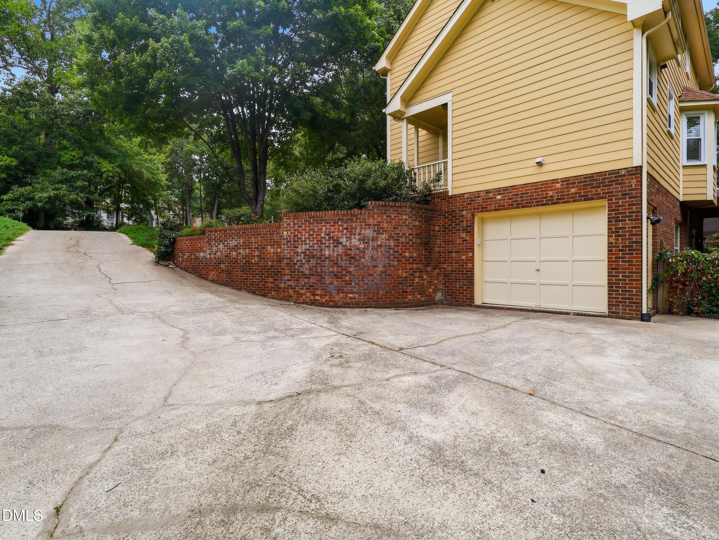 7312 Deer Track Drive Raleigh, NC 27613 - Photo 32 of 43